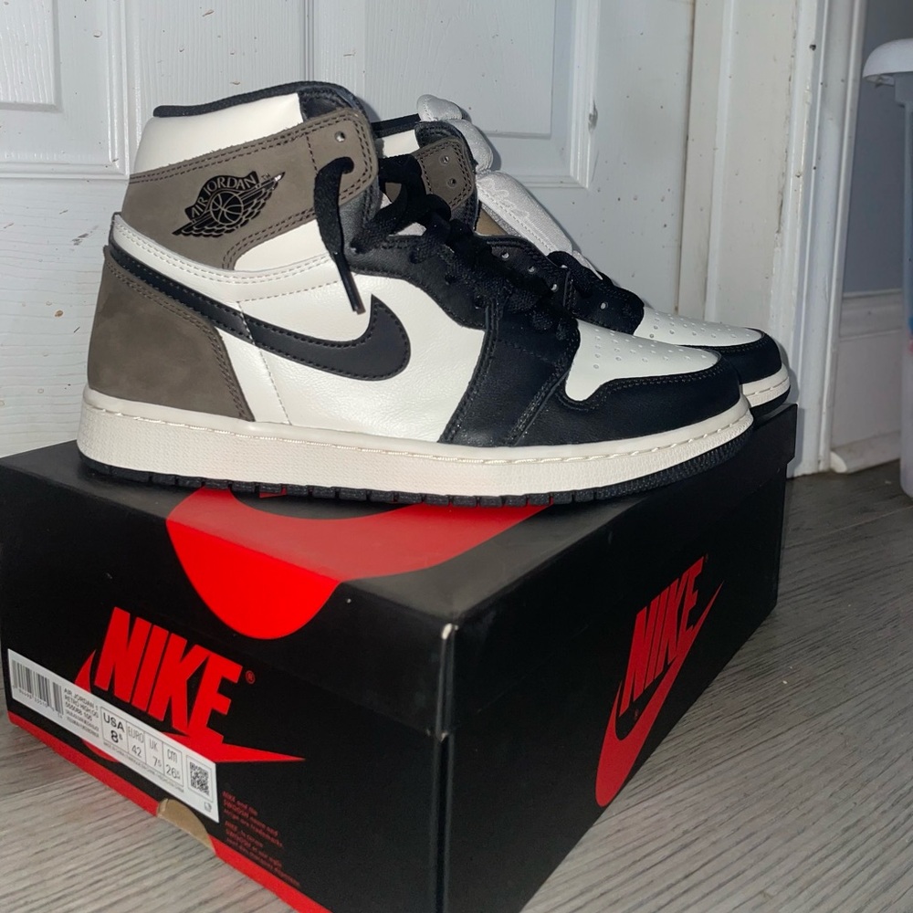 Jordan 1 mochas